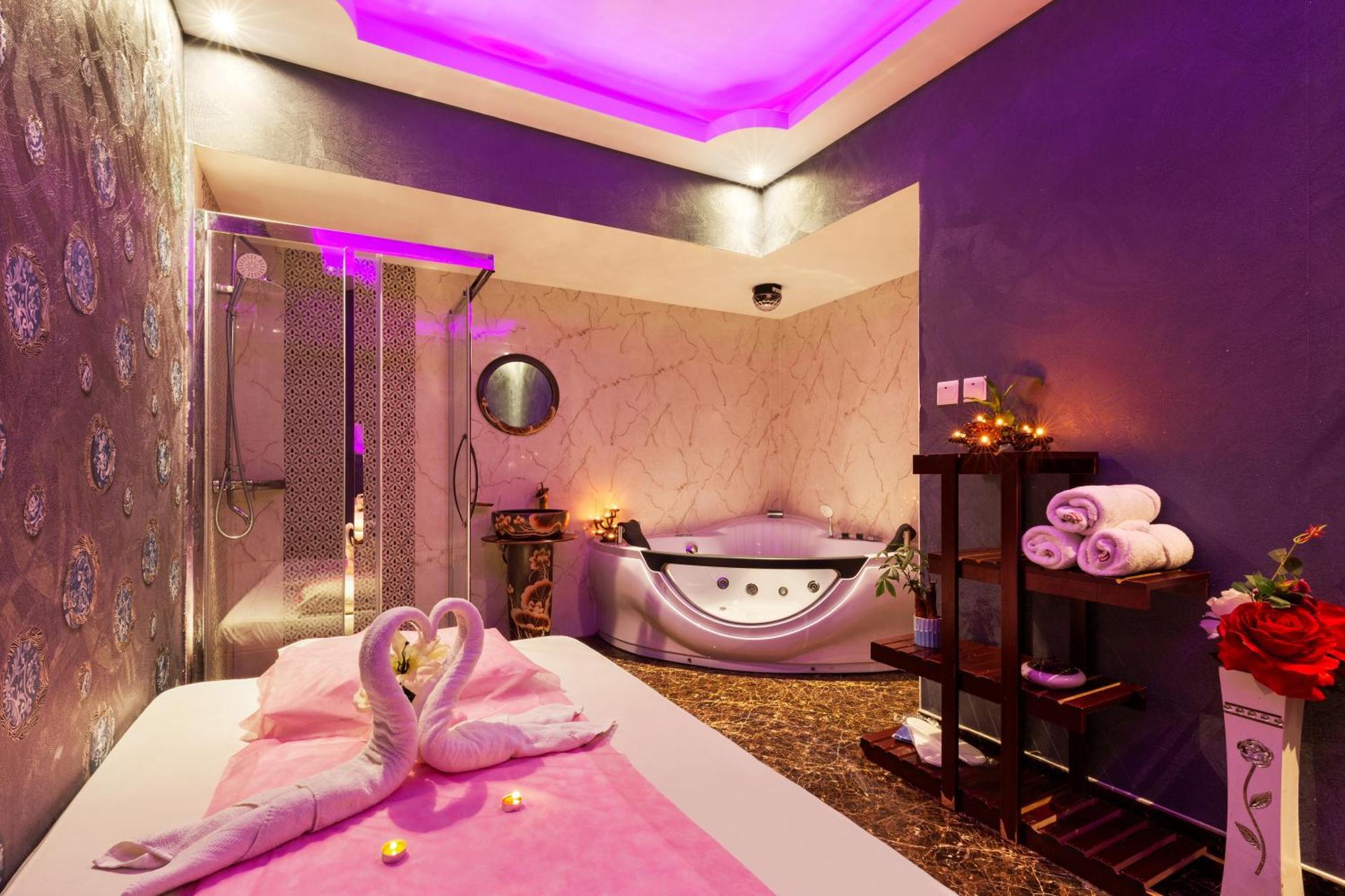 Royal Continental Suites Business Bay Dubai Exterior photo A spa in Bucharest, Romania