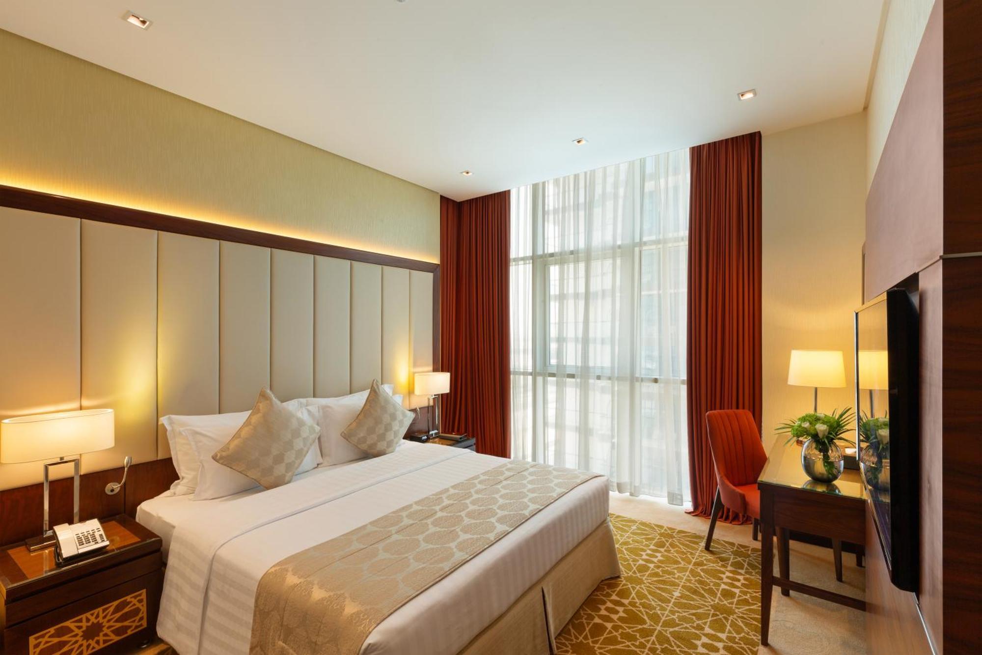 Royal Continental Suites Business Bay Dubai Exterior photo Deluxe Room